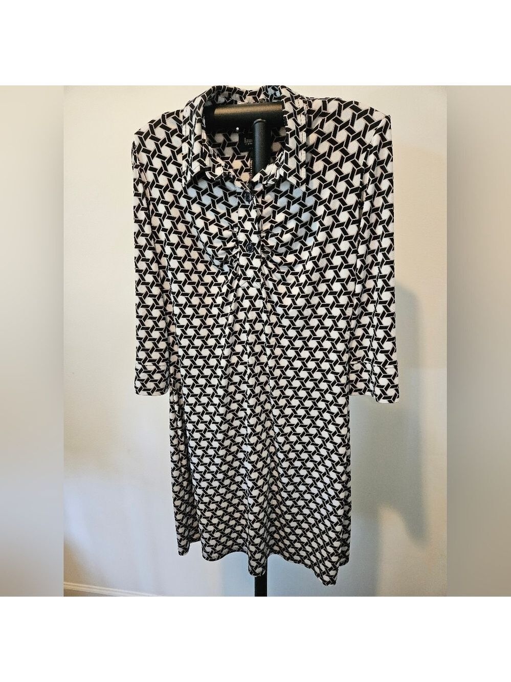 LAUNDRY BY SHELLI SEGAL BLACK, GOLD & IVORY GEOMETRIC COLLARED DRESS SIZE SMALL